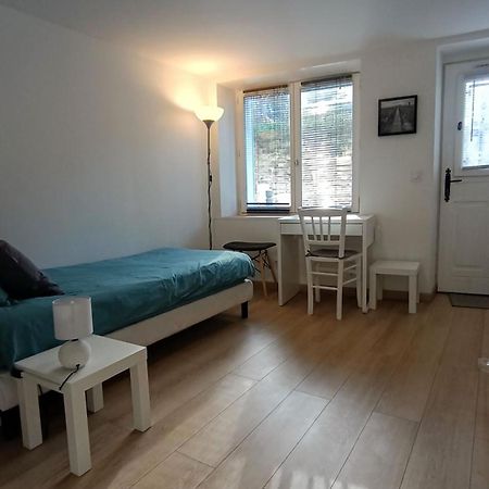 Studio Meuble A Bougival Kültér fotó