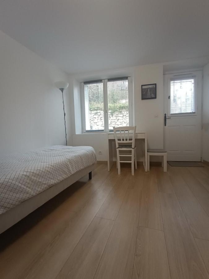 Studio Meuble A Bougival Kültér fotó