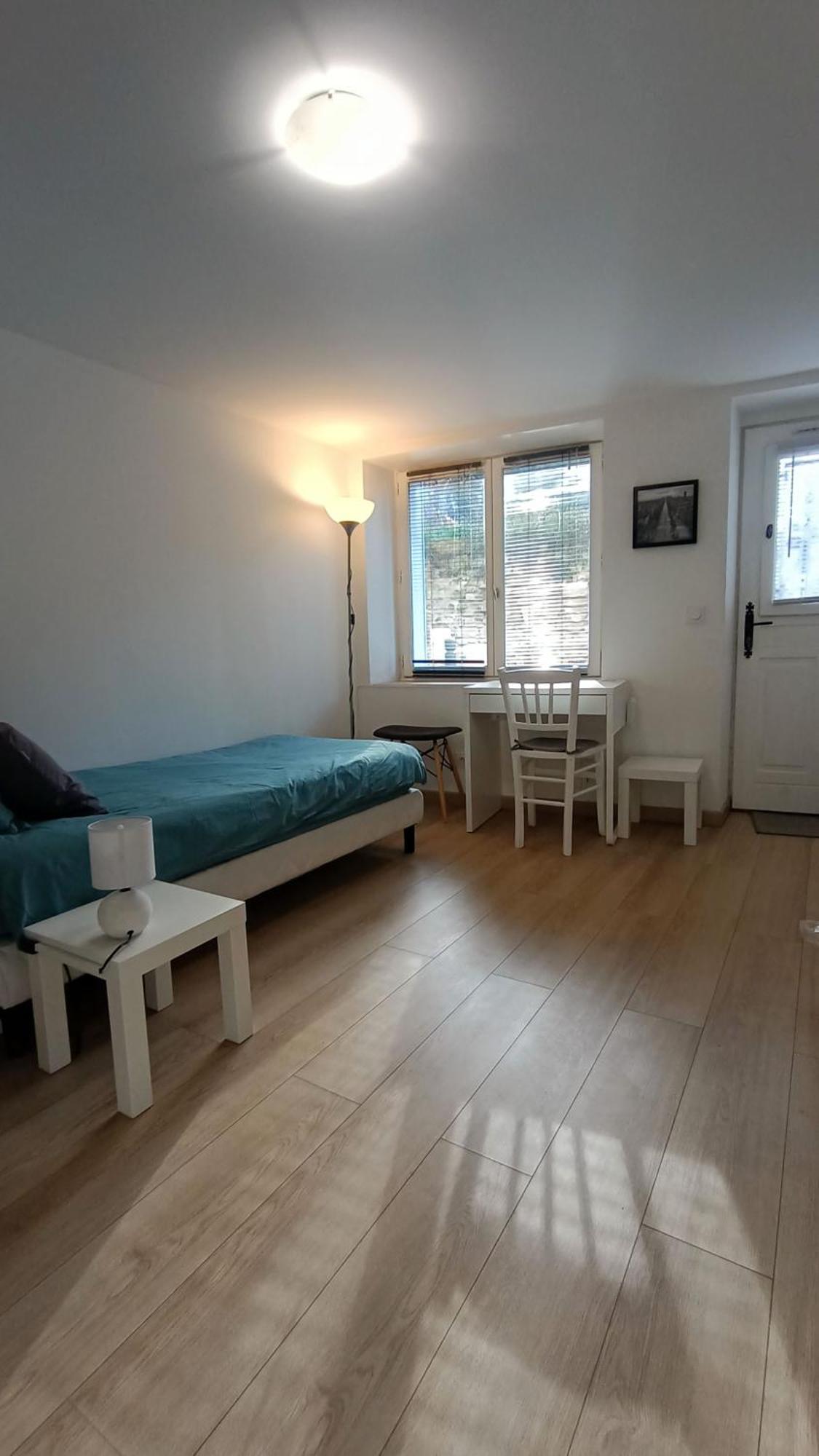 Studio Meuble A Bougival Kültér fotó